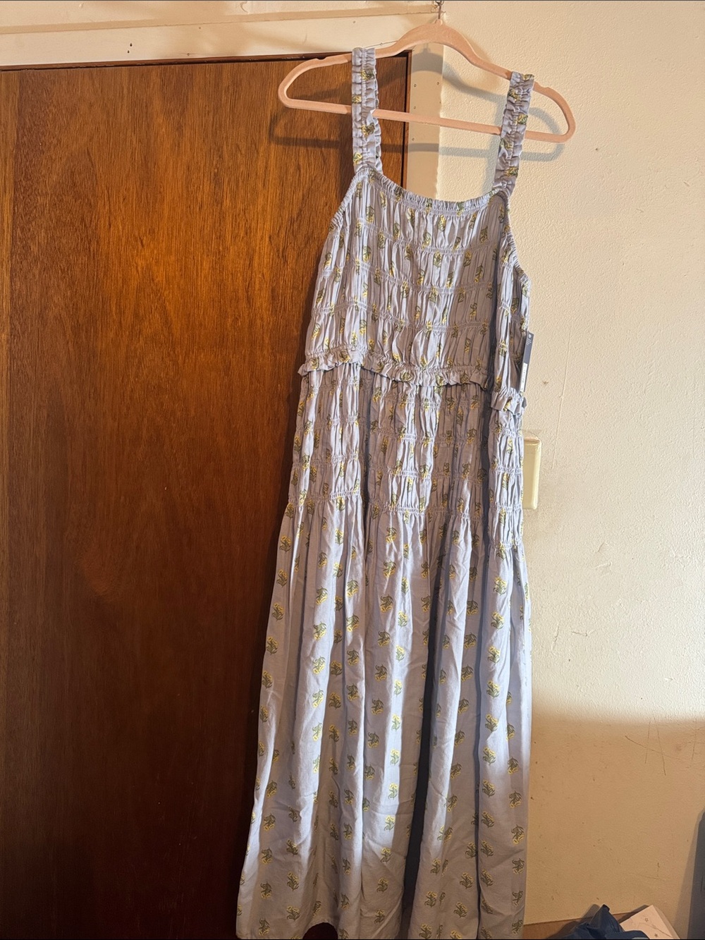 Women’s Light Blue Floral Smocked Midi Dress
